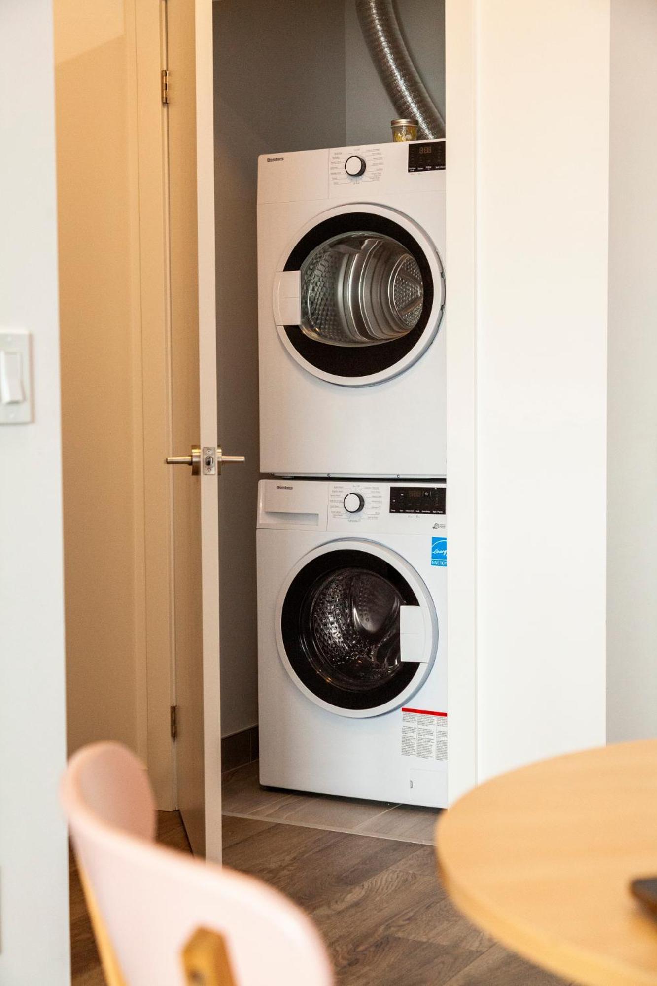 The Laundry Rooms Station Park Kitchener Exterior photo